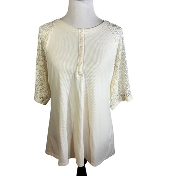Torrid Fitted Super Soft Rib Lace Inset Raglan Henley  Cream Size 3 - Picture 1 of 6